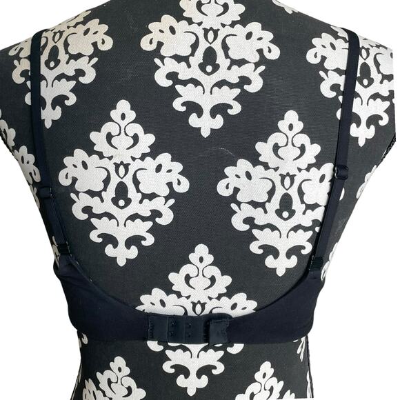 Victoria's Secret Body by Victoria Black Lace Unlined Demi 34C Bra - Picture 6 of 8